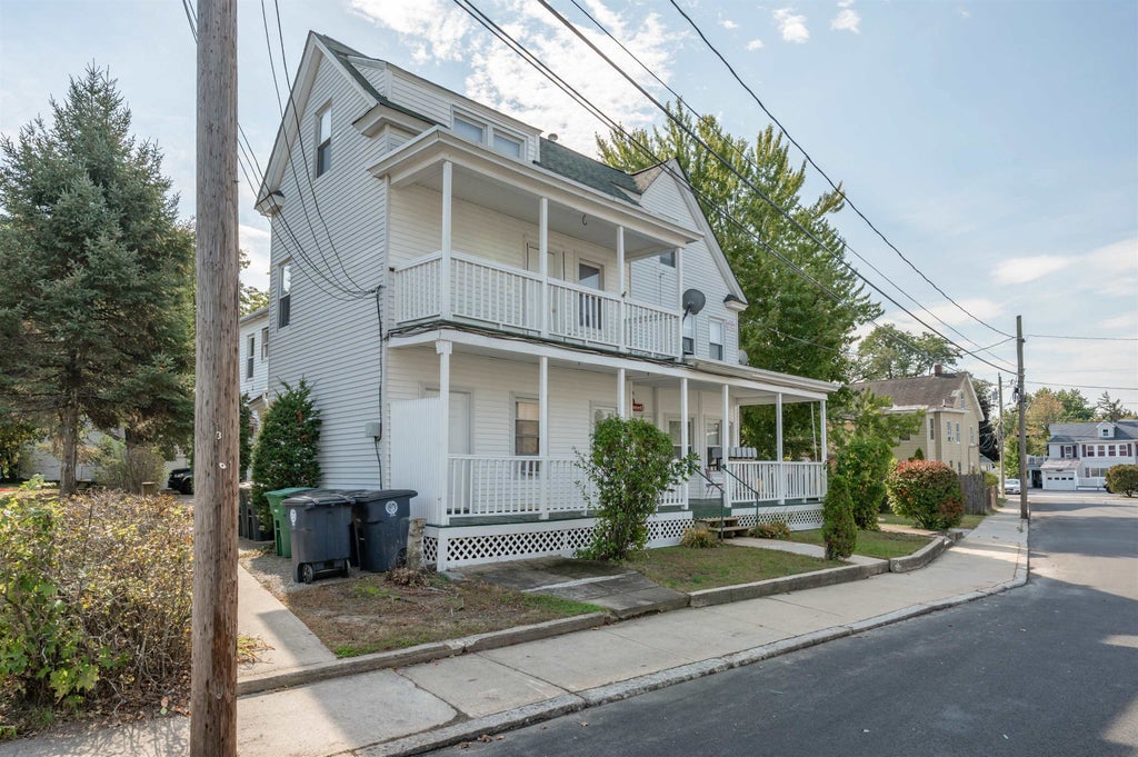 Photo of 33 Brook Street #3C, Nashua, NH 03060 (MLS # 5114618)