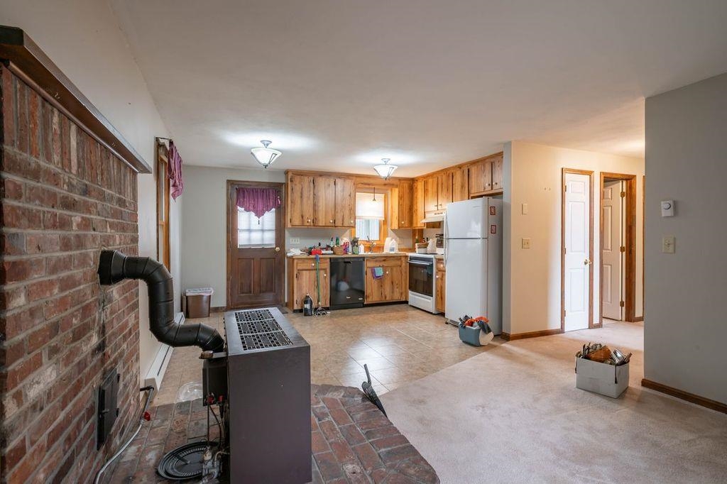 8-10 Ash Street 8