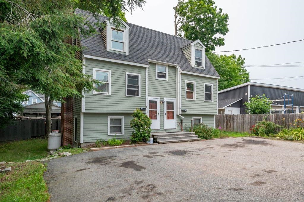 8-10 Ash Street 8