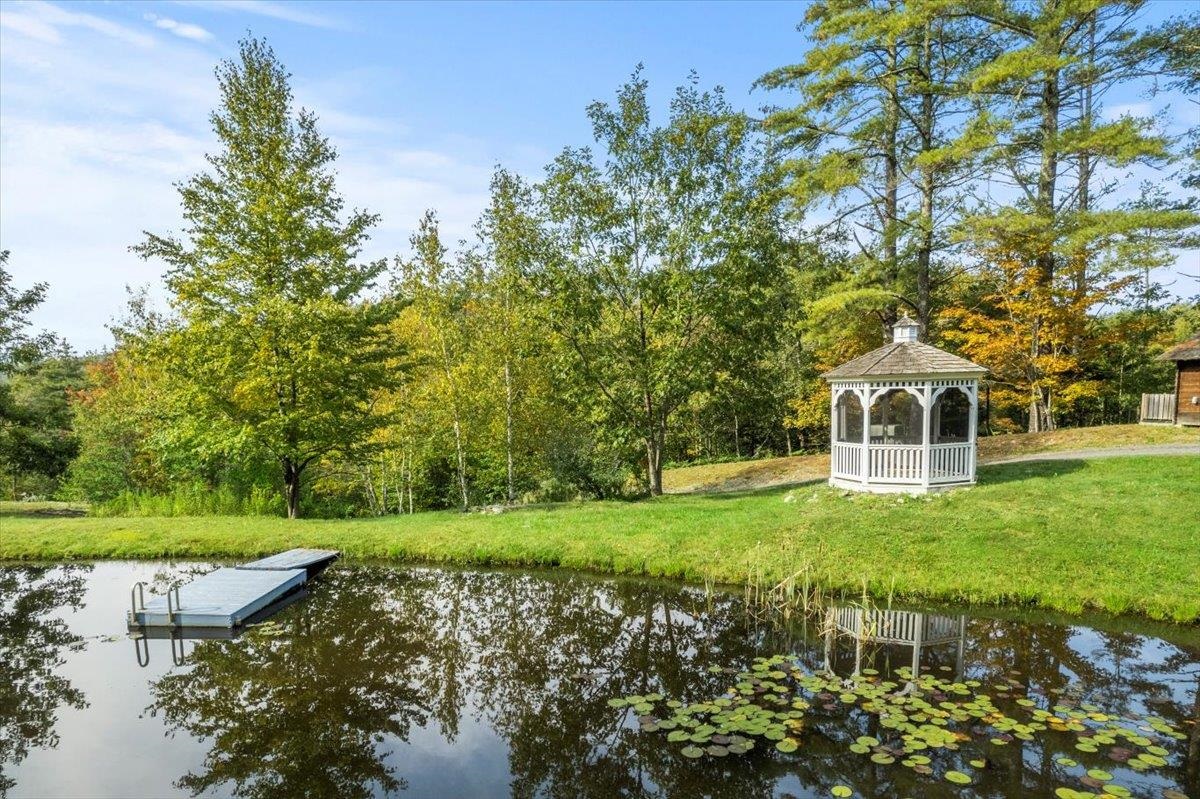 662 Howe Farm Road