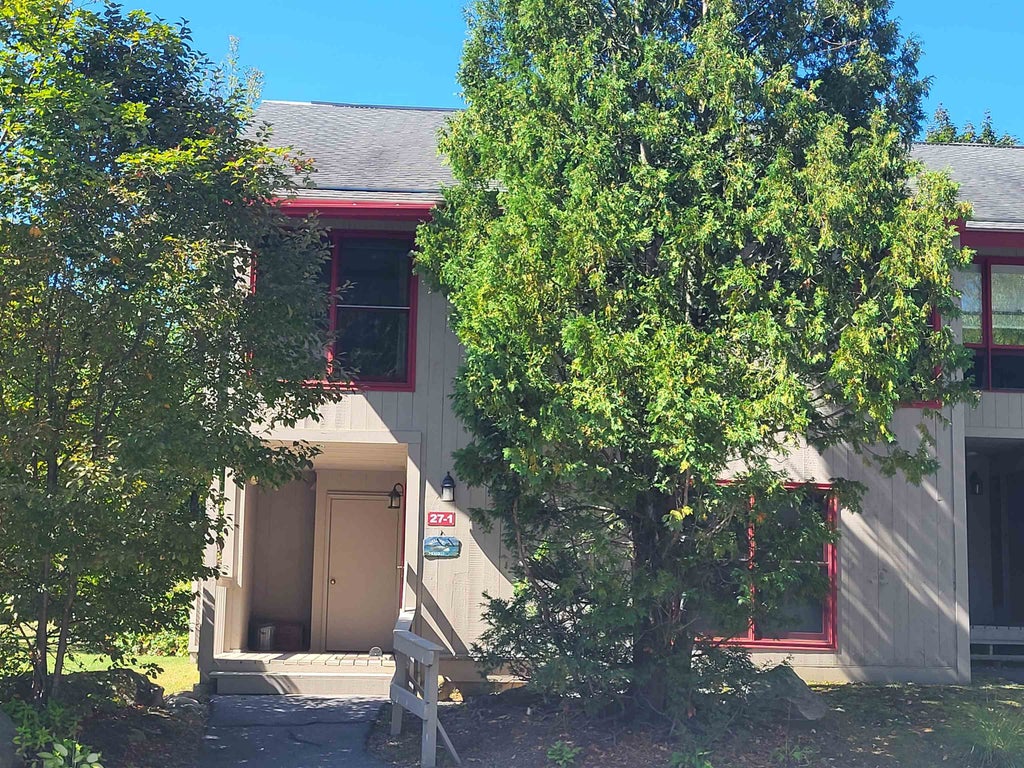 Photo of 27 Winter Way #1, Lincoln, NH 03251 (MLS # 5108723)