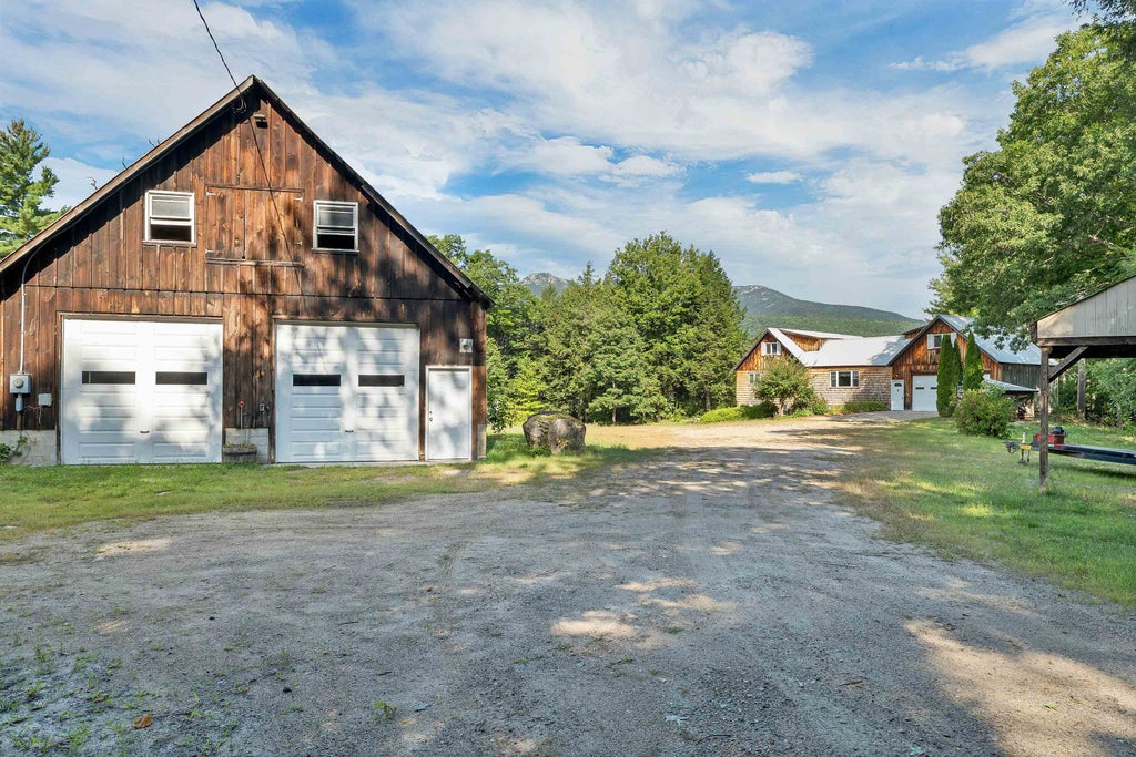 Photo of 17 Croto Lane, Albany, NH 03818 (MLS # 5085446)
