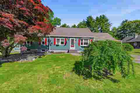 Photo of 7 Nicholas Road, Plaistow, NH 03865 (MLS # 5092702)