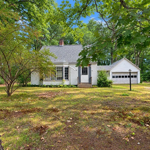 Photo of 32 Depot Road, Kingston, NH 03848 (MLS # 5109275)