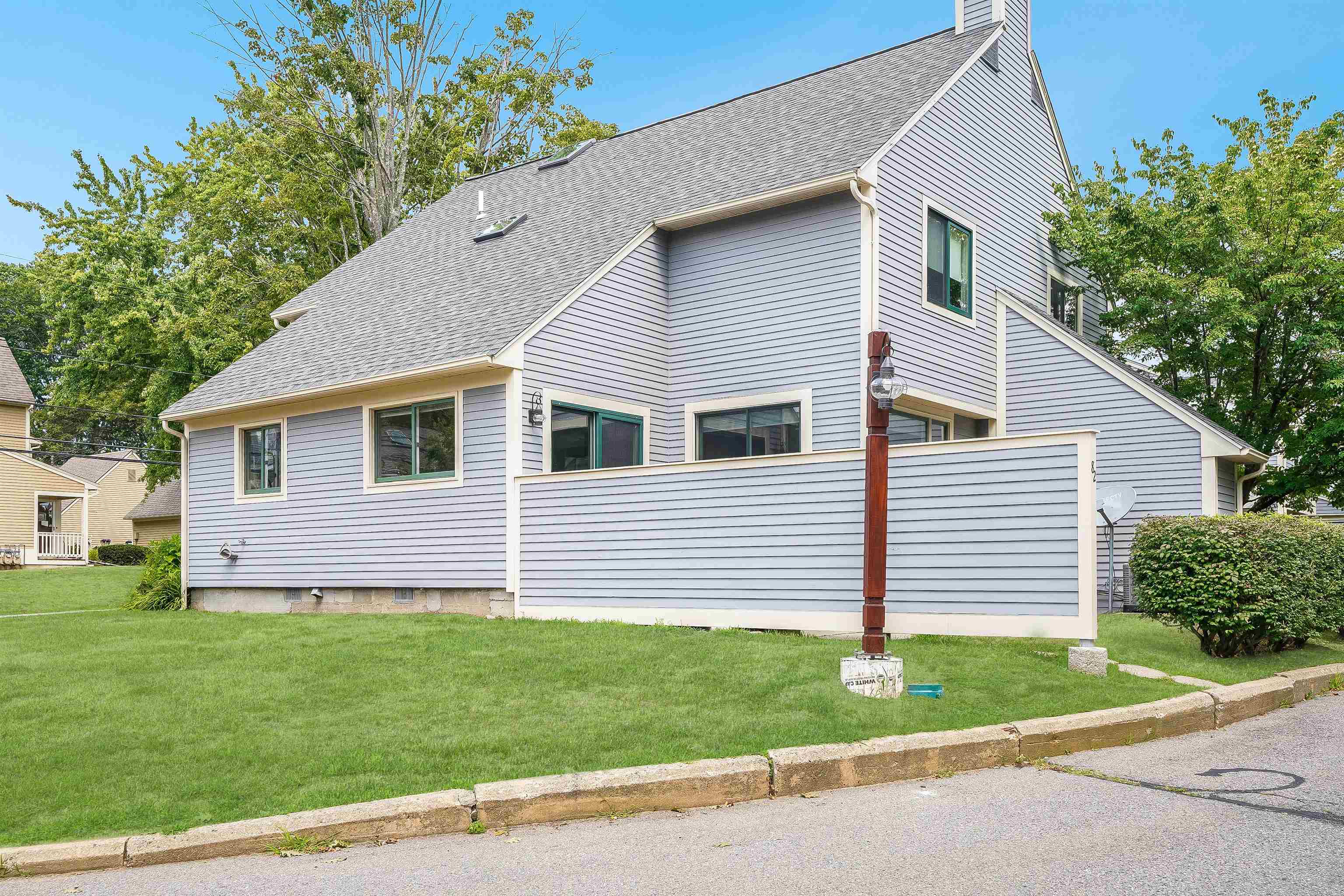 82 Spinnaker Way