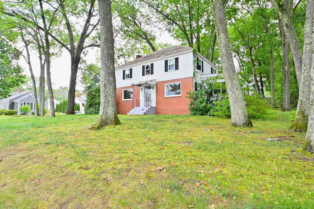 Photo of 255 North Street, Manchester, NH 03104 (MLS # 5101952)