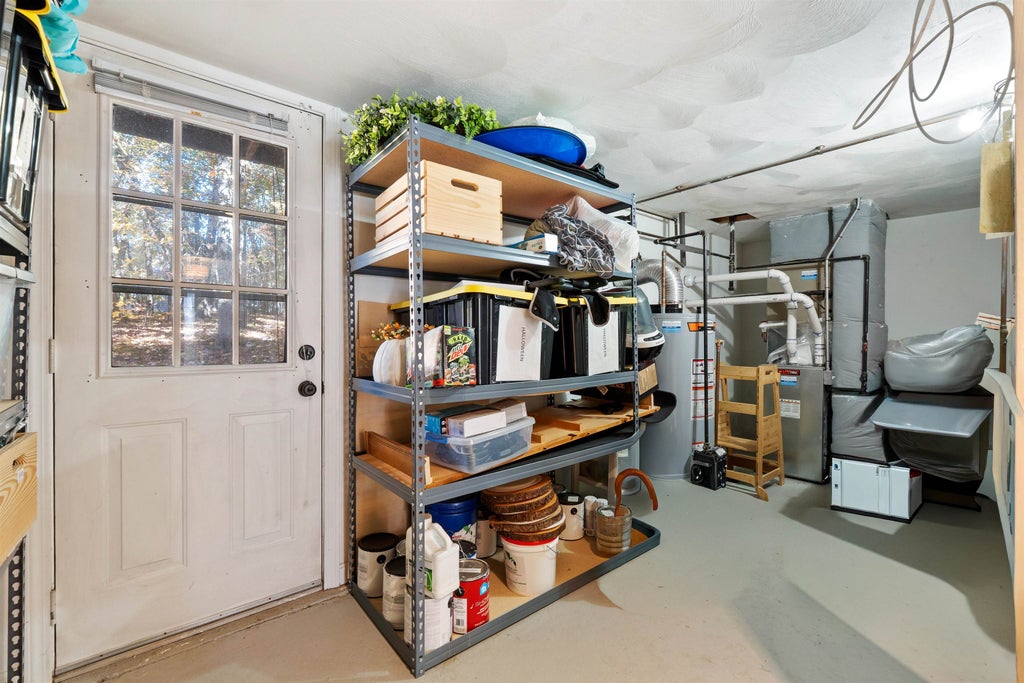 Photo of 6 Winrow Drive, Merrimack, NH 03054 (MLS # 5114924)