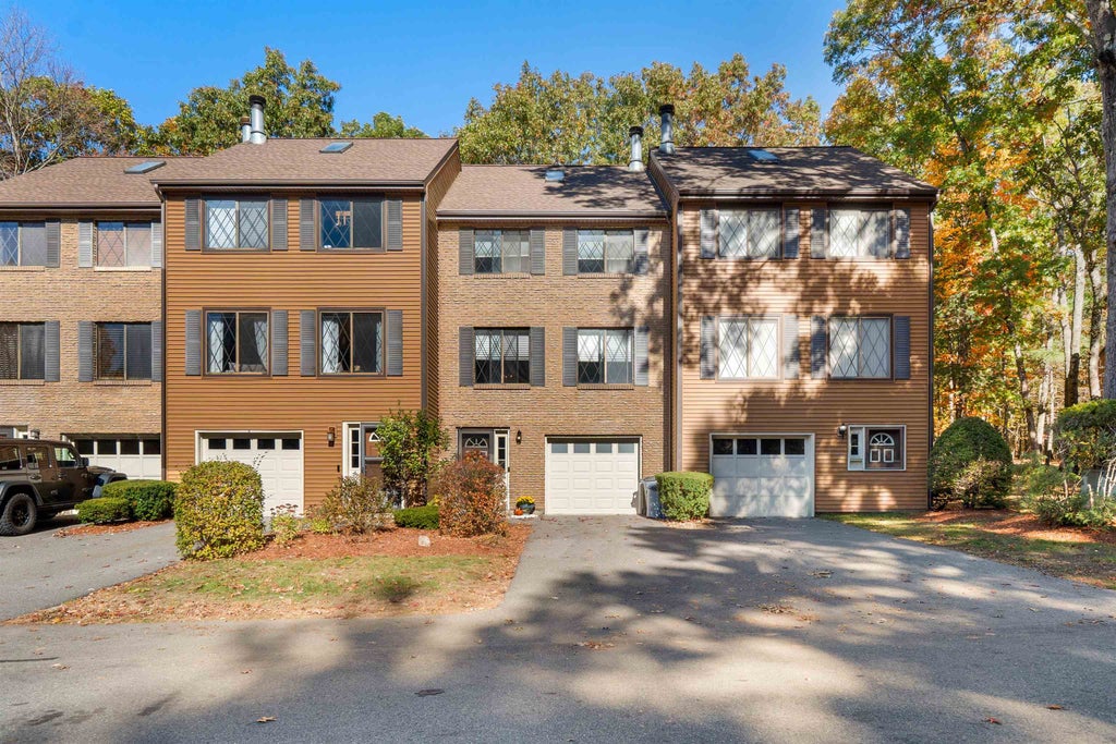 Photo of 6 Winrow Drive, Merrimack, NH 03054 (MLS # 5114924)
