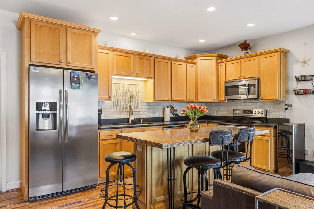 Photo of 43 Cornwall Street #A, Portsmouth, NH 03801 (MLS # 5110213)