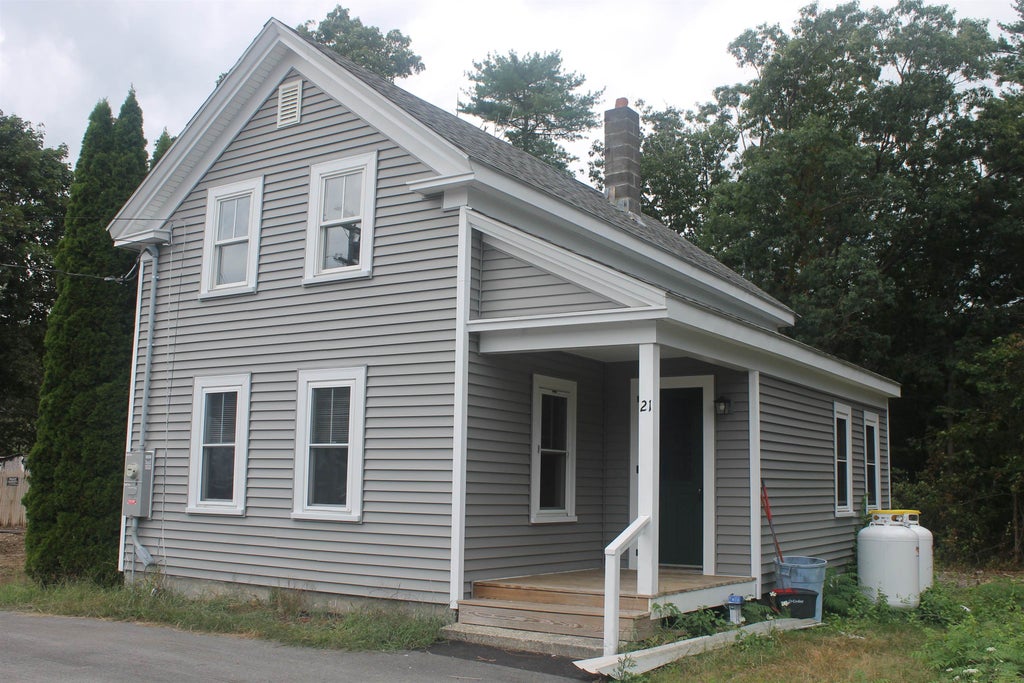 Photo of 21 Collins Street, Seabrook, NH 03874 (MLS # 5107565)