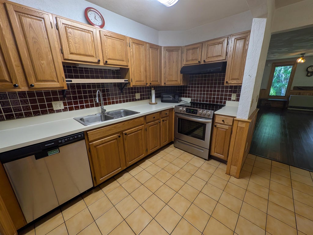 Photo of 21 Christmas Mountain Road, Bartlett, NH 03812 (MLS # 5109833)