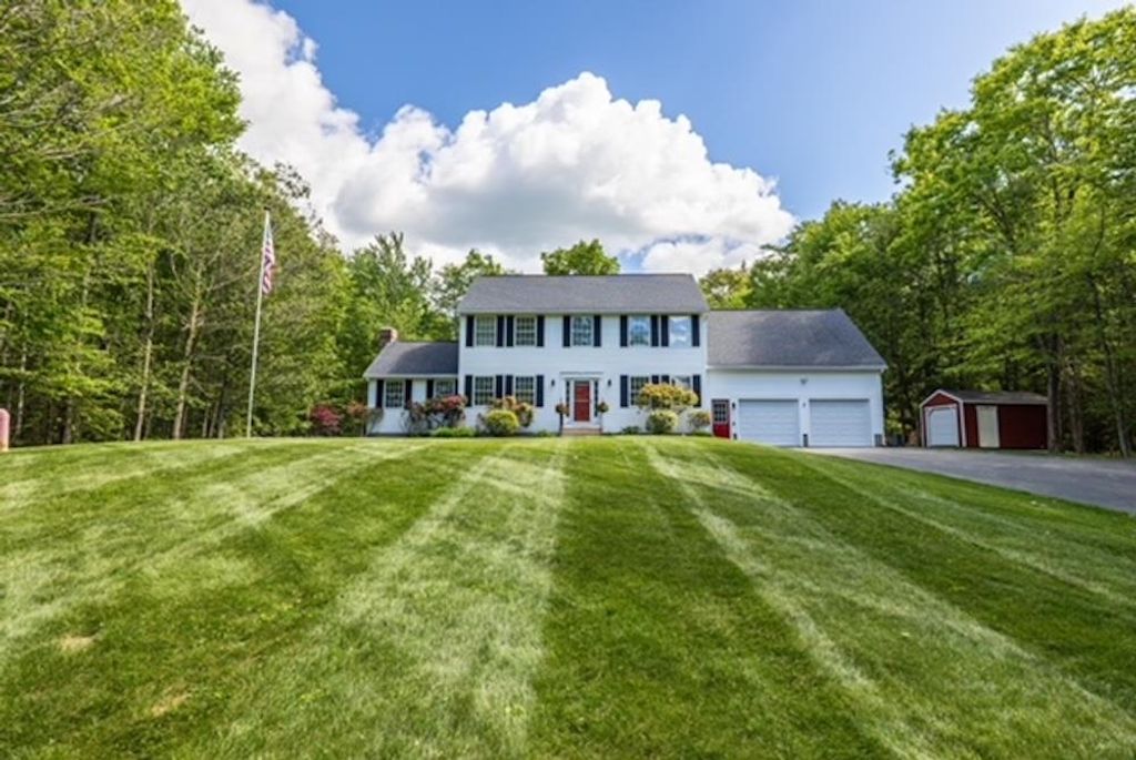 Photo of 130 Beech Hill Road, Mont Vernon, NH 03057 (MLS # 5092646)