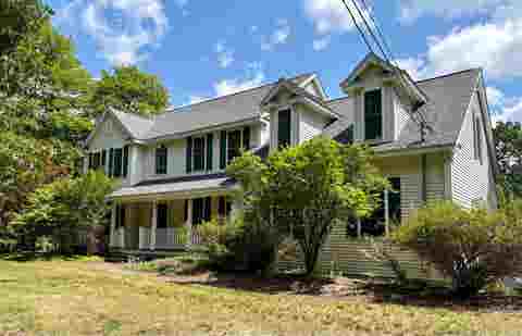 Photo of 89 Seaverns Bridge Road, Amherst, NH 03031 (MLS # 5104868)