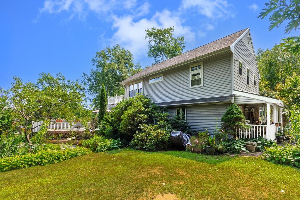 Photo of 78 Shore Drive, Salem, NH 03079 (MLS # 5106113)