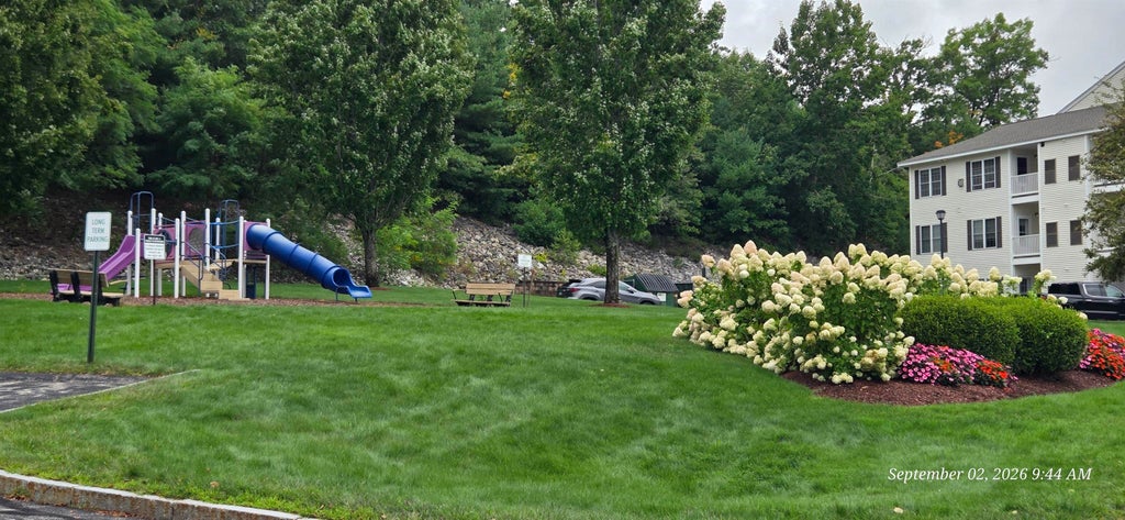 Photo of 14 Vista Ridge Drive #58, Londonderry, NH 03053 (MLS # 5107832)