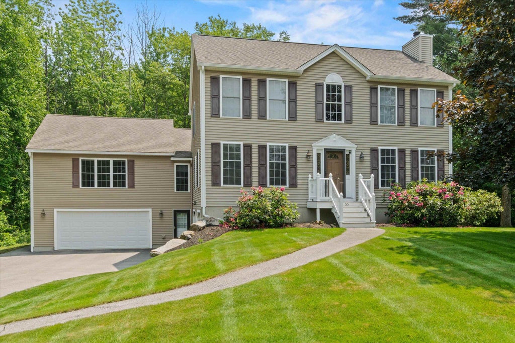 Photo of 55 Autumn Run, Hooksett, NH 03106 (MLS # 5102657)