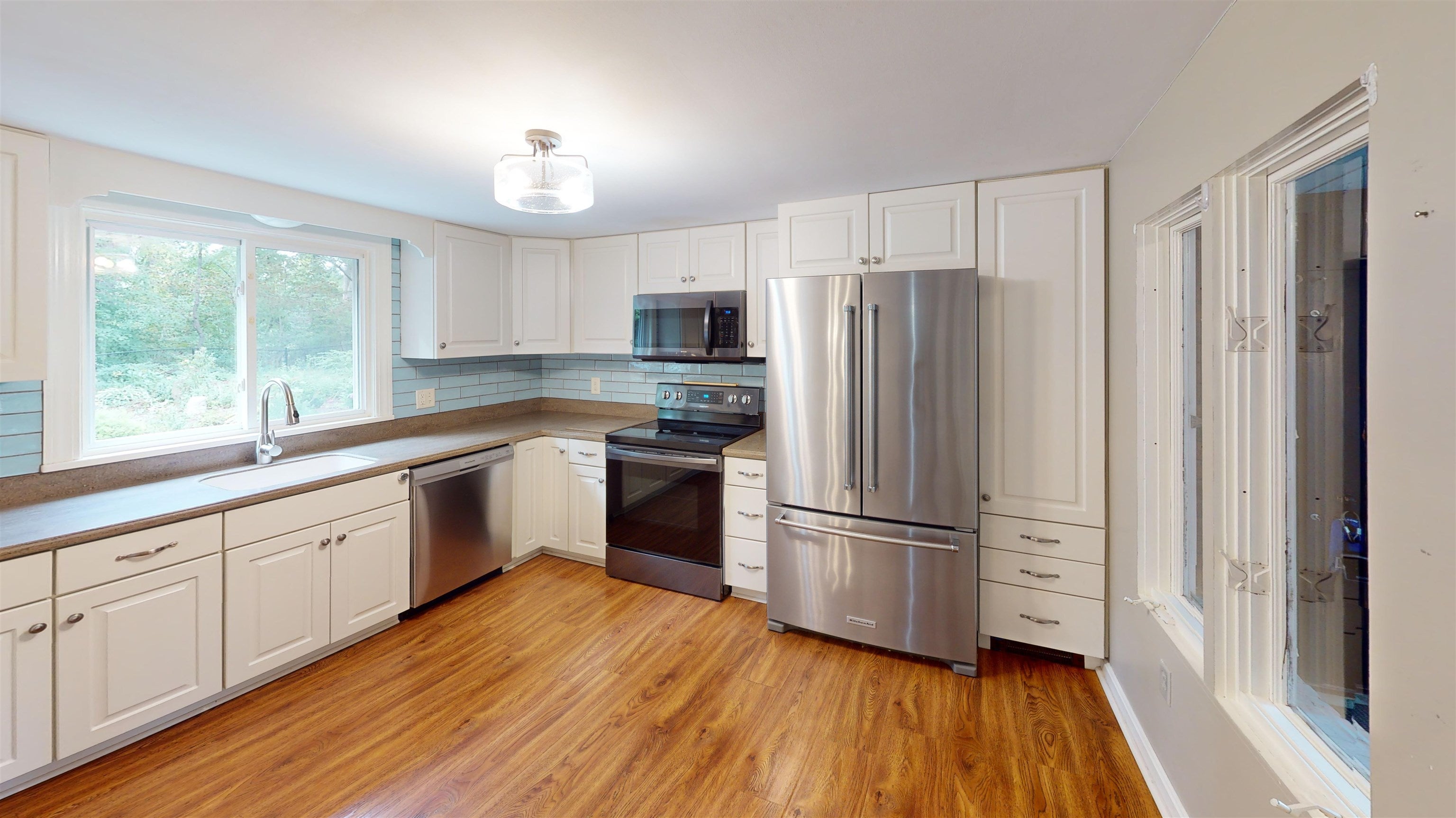 4 Corwin Drive
