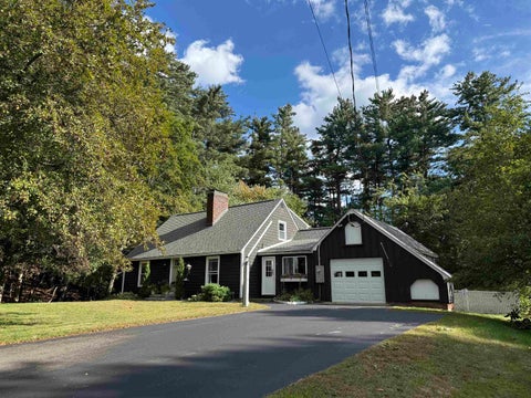 Photo of 4 Corwin Drive, Derry, NH 03038 (MLS # 5110635)