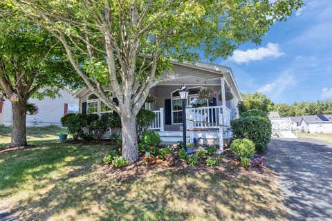 Photo of 24 Stagecoach Way, Manchester, NH 03104 (MLS # 5106183)