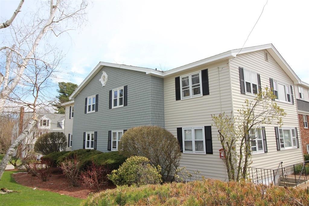 Photo of 73 East Broadway Street #V, Derry, NH 03038 (MLS # 5107921)