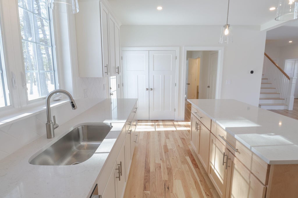Photo of 28 Summerwind Place #1, Greenland, NH 03840 (MLS # 5081735)