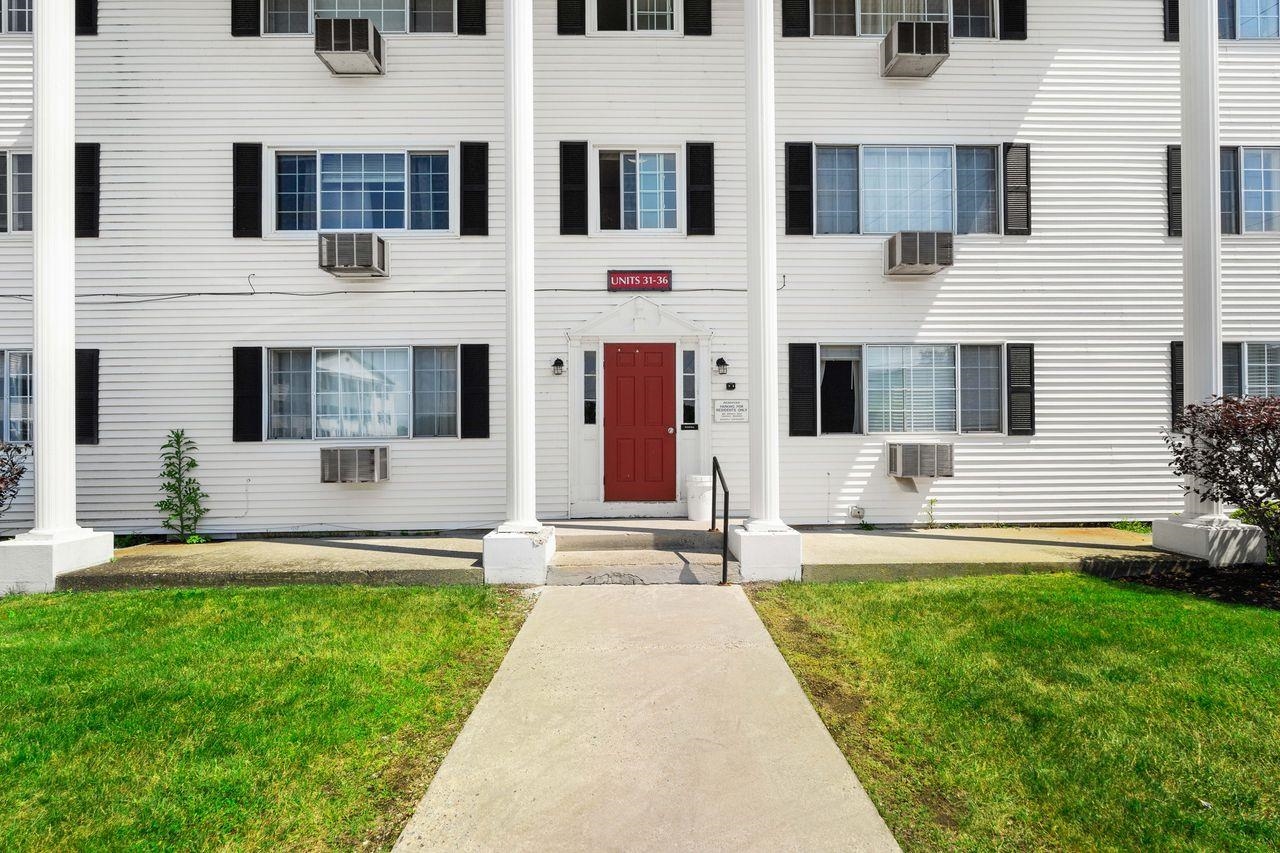 105 Portsmouth Avenue 31