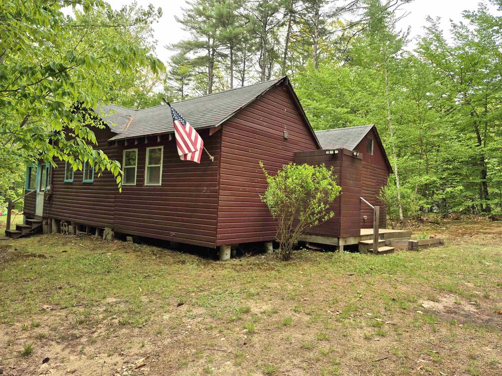 Photo of 27 Bragdon Farm Road, Wakefield, NH 03830 (MLS # 5085484)