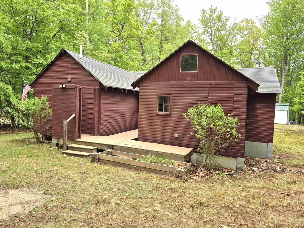 Photo of 27 Bragdon Farm Road, Wakefield, NH 03830 (MLS # 5085484)