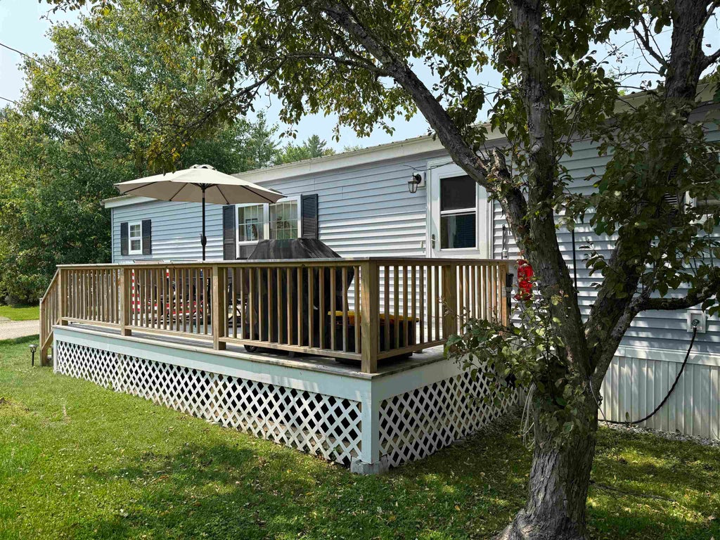 Photo of 8 Sir Lancelot Drive, Exeter, NH 03833 (MLS # 5087986)