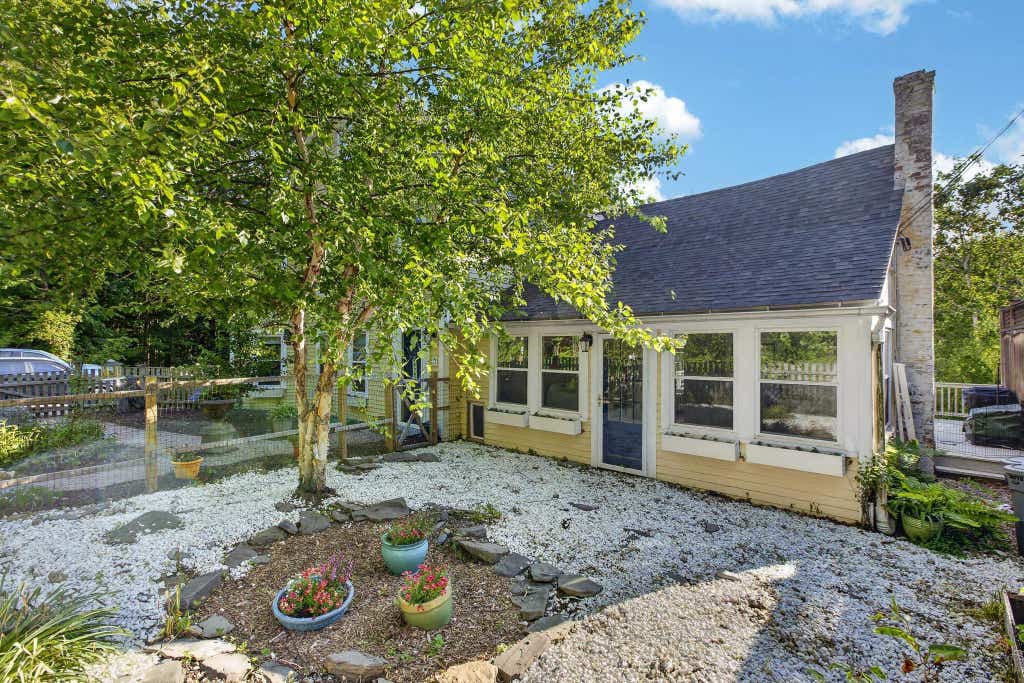 Photo of 17 Forest Road, Hancock, NH 03449 (MLS # 5094020)