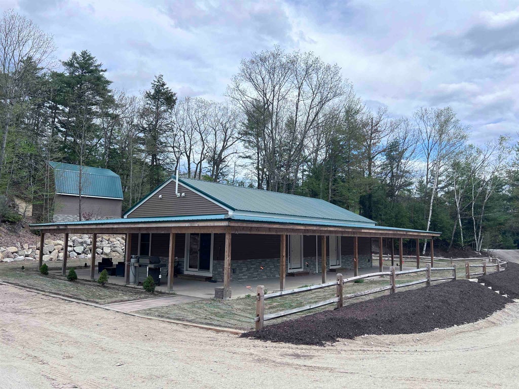 Photo of 741 West Main Street, Hillsborough, NH 03244 (MLS # 5093207)