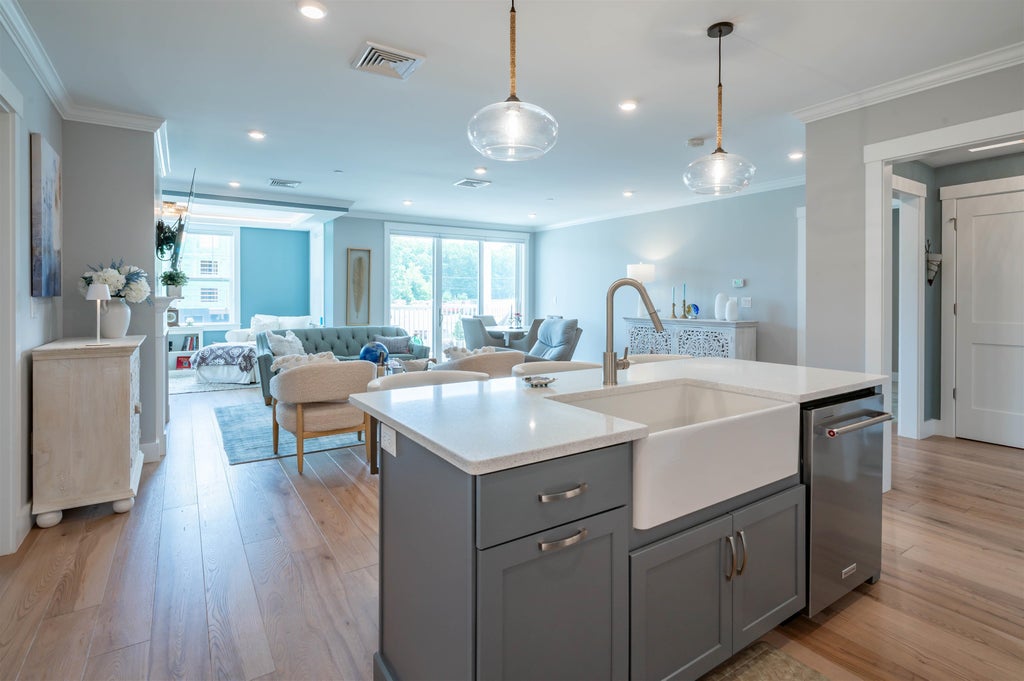 Photo of 7 Longview Drive #206, Atkinson, NH 03811 (MLS # 5103832)