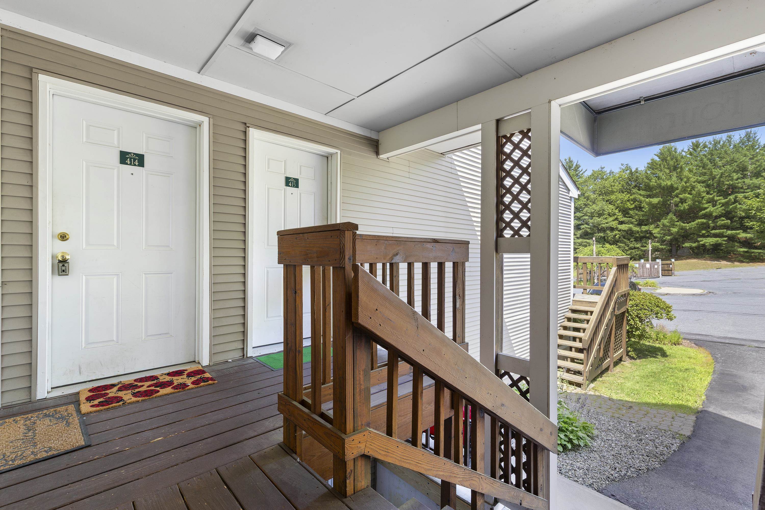 30 Wolf Road 414