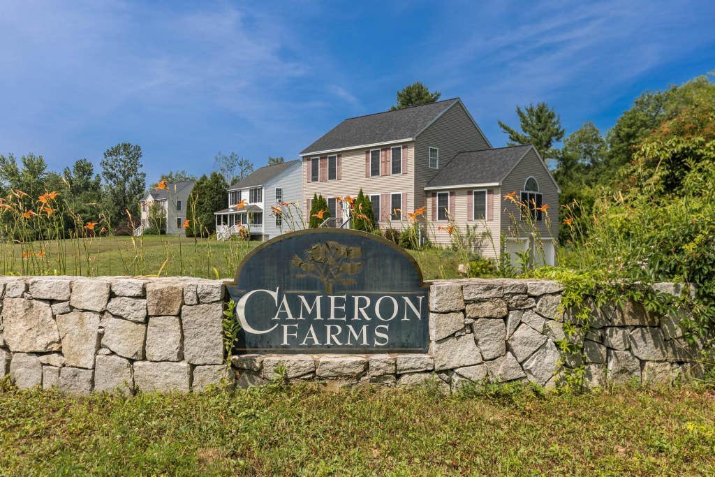 Photo of 7 Squire Drive, Somersworth, NH 03878 (MLS # 5100961)