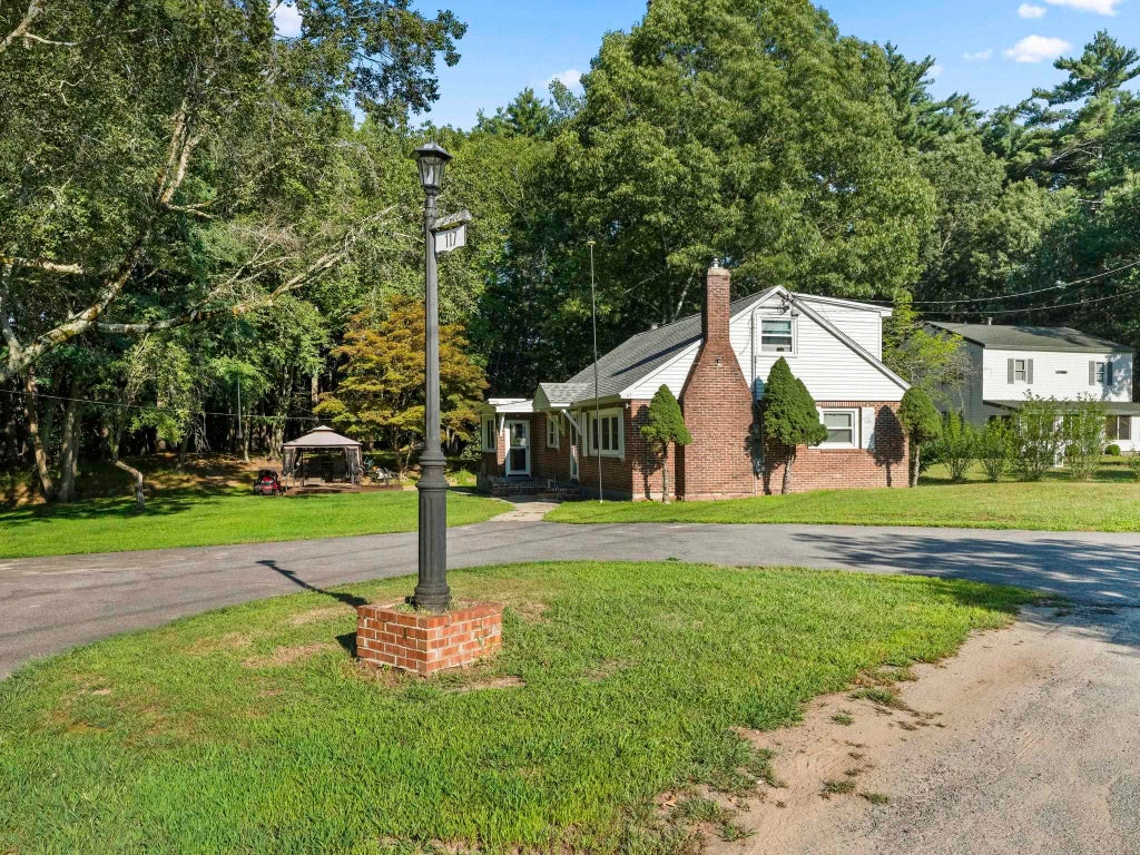 Photo of 117 Pond Street, Newton, NH 03858 (MLS # 5106253)