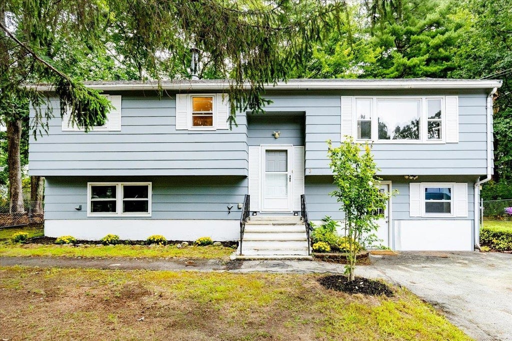 Photo of 3 Bernice Avenue, Salem, NH 03079 (MLS # 5108780)