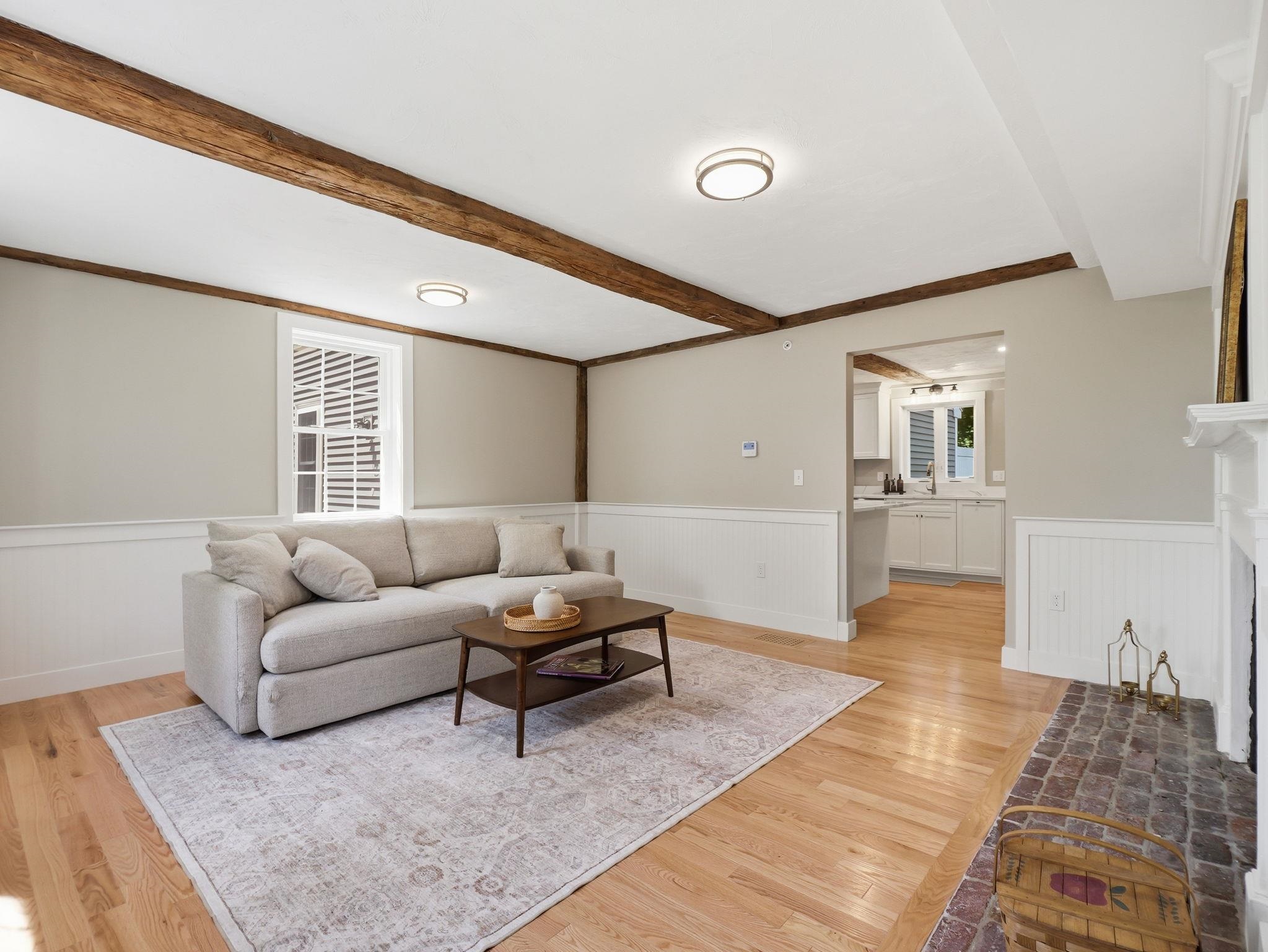 164 Main Street 2