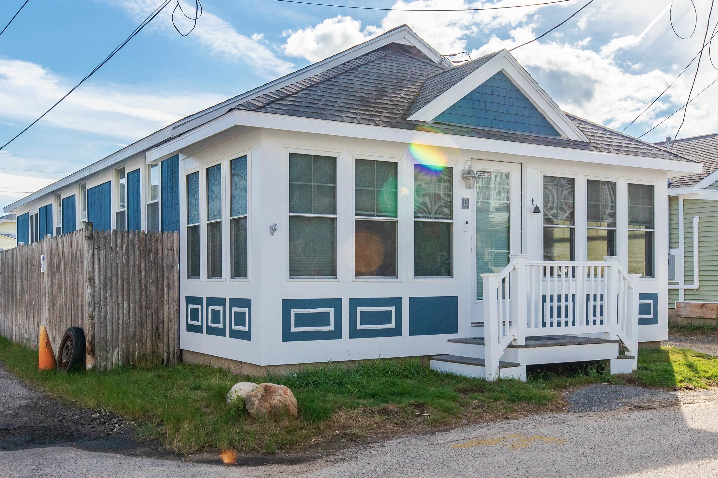 15 Perkins Avenue