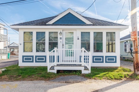 Photo of 15 Perkins Avenue, Hampton, NH 03842 (MLS # 5111928)