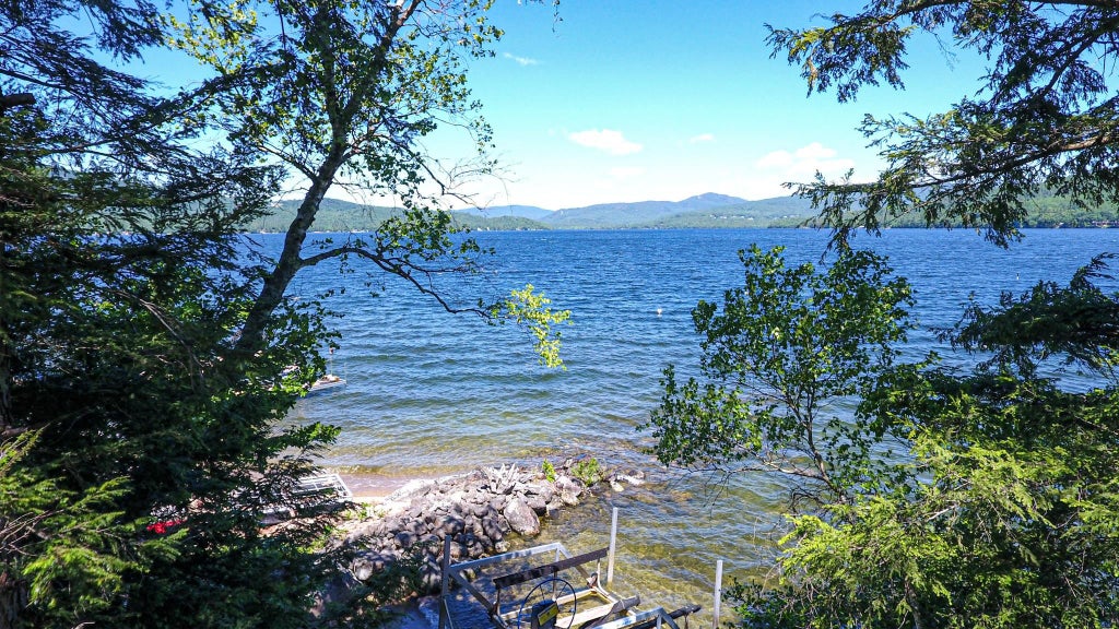 Photo of 349 Shore Drive, Bridgewater, NH 03222 (MLS # 5094631)