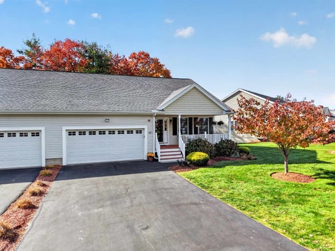 Photo of 25 Watts Landing #25, Litchfield, NH 03052 (MLS # 5116202)