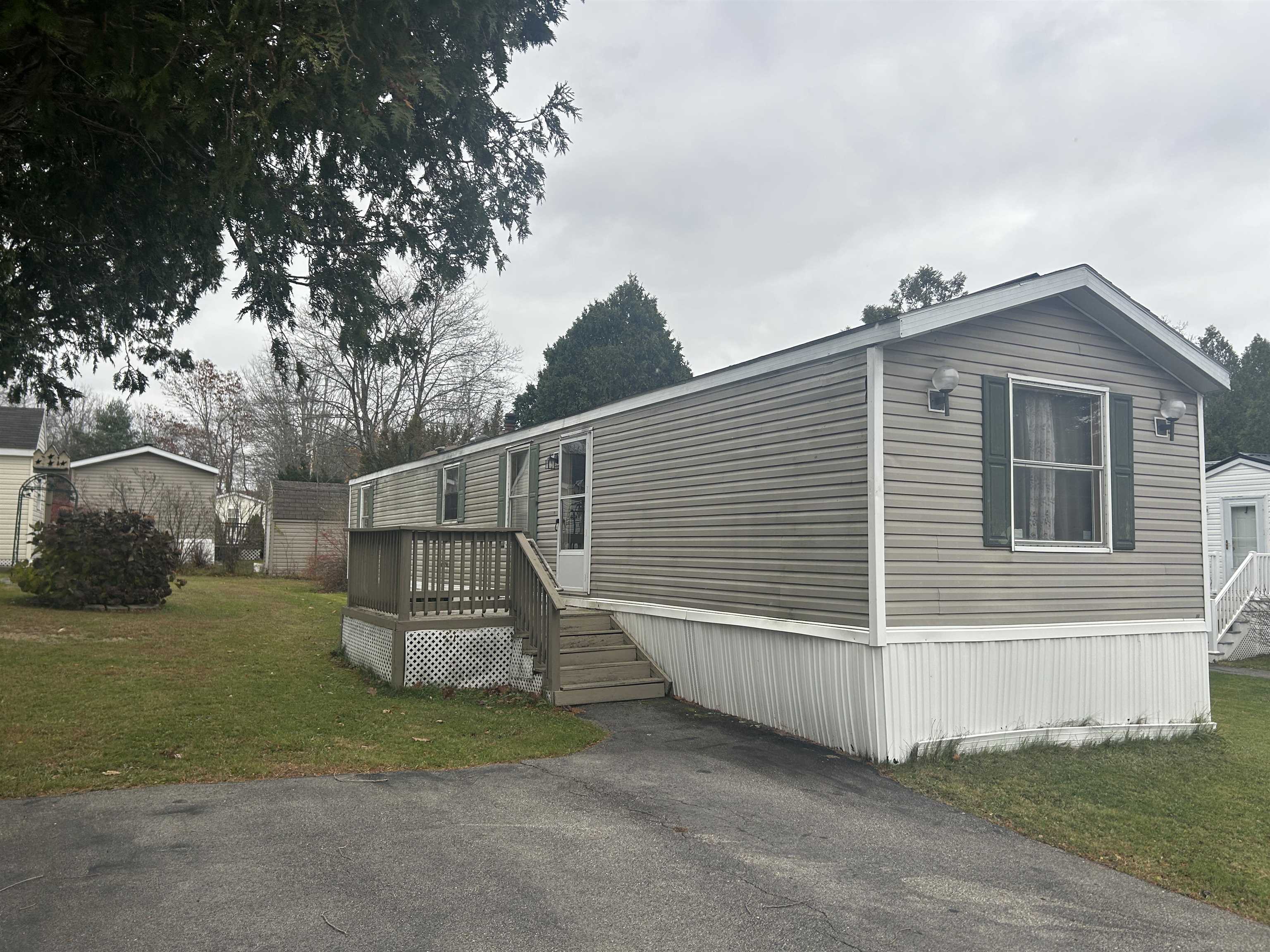 32 Pine Hill MH Park