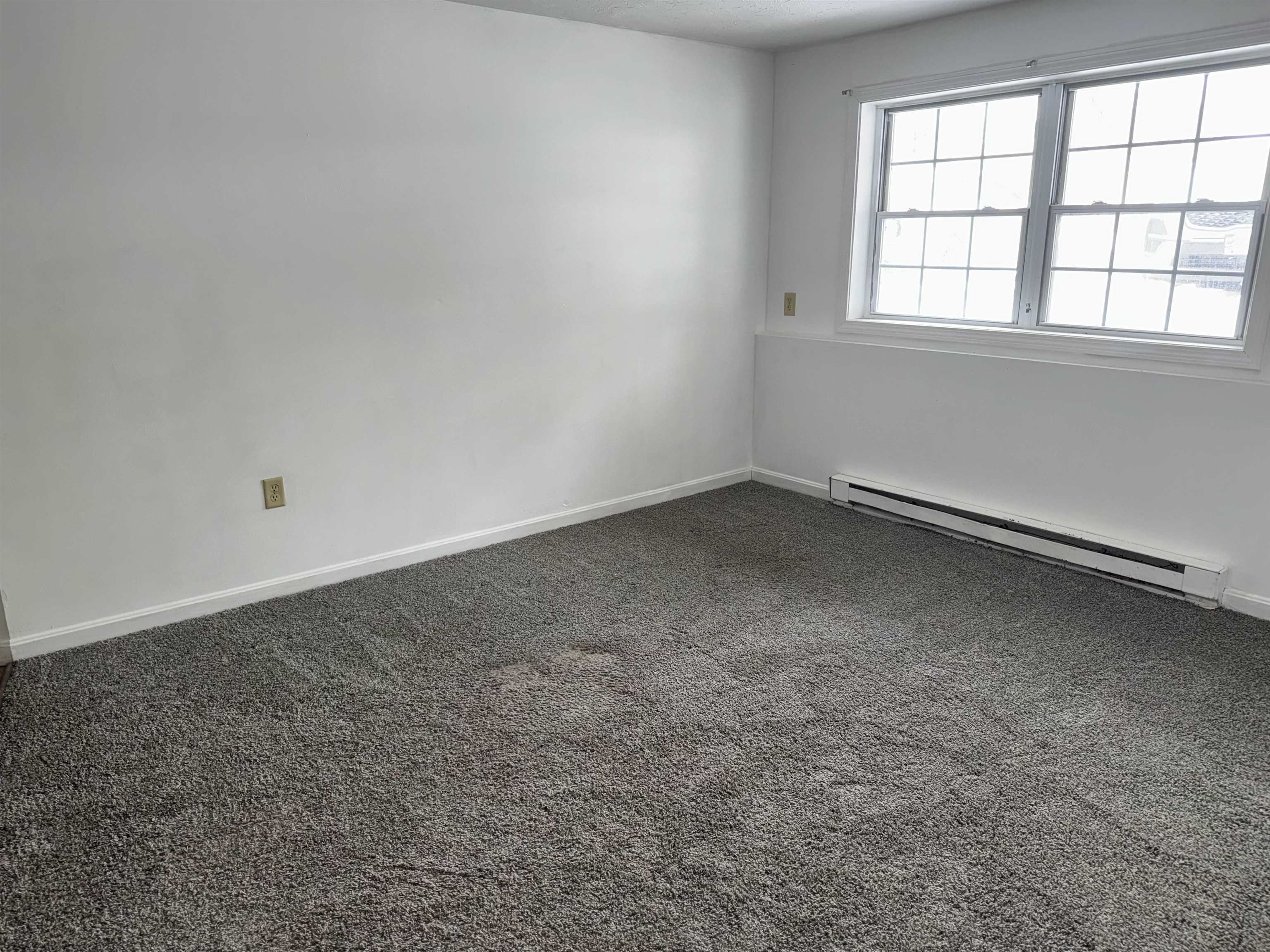 185 Loudon Road 8