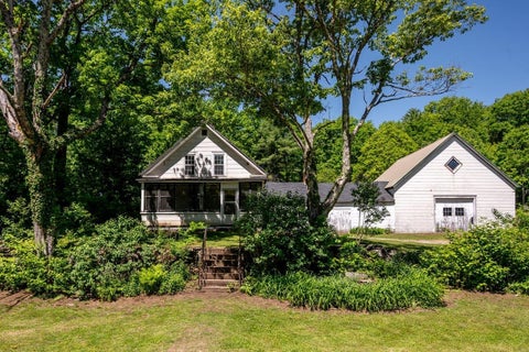Photo of 20 Maple Street, Barnstead, NH 03225 (MLS # 5092739)