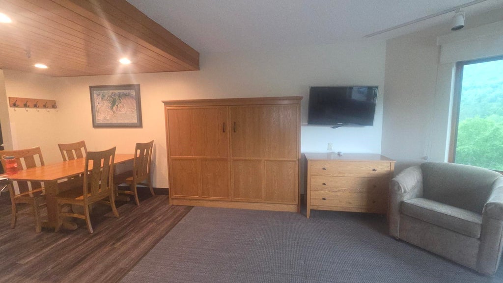Photo of 90 Loon Mountain Road #1321C, Lincoln, NH 03251 (MLS # 5114561)