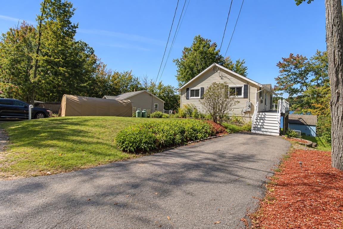 107 Lakeshore Drive