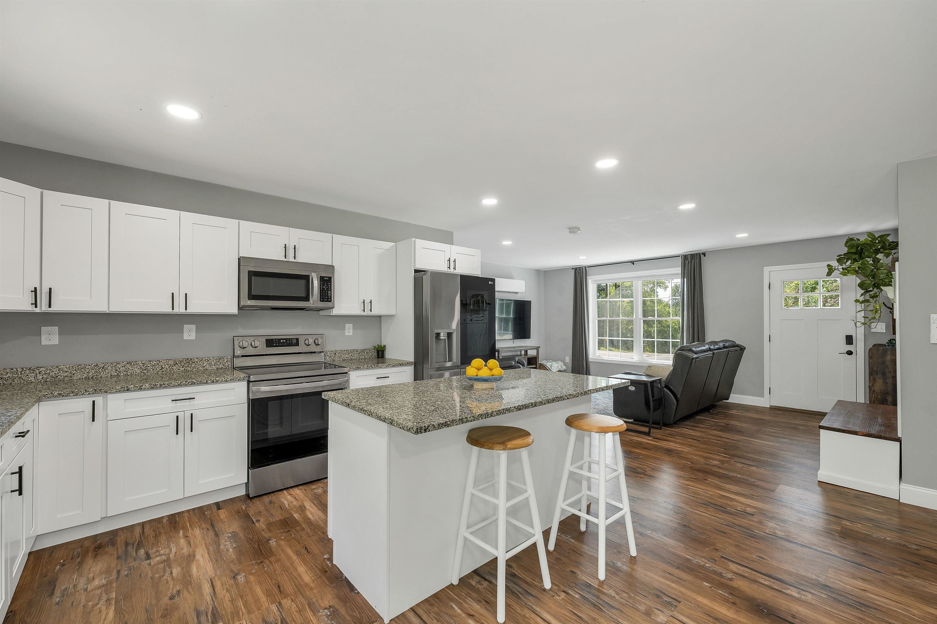 562 Pickering Road