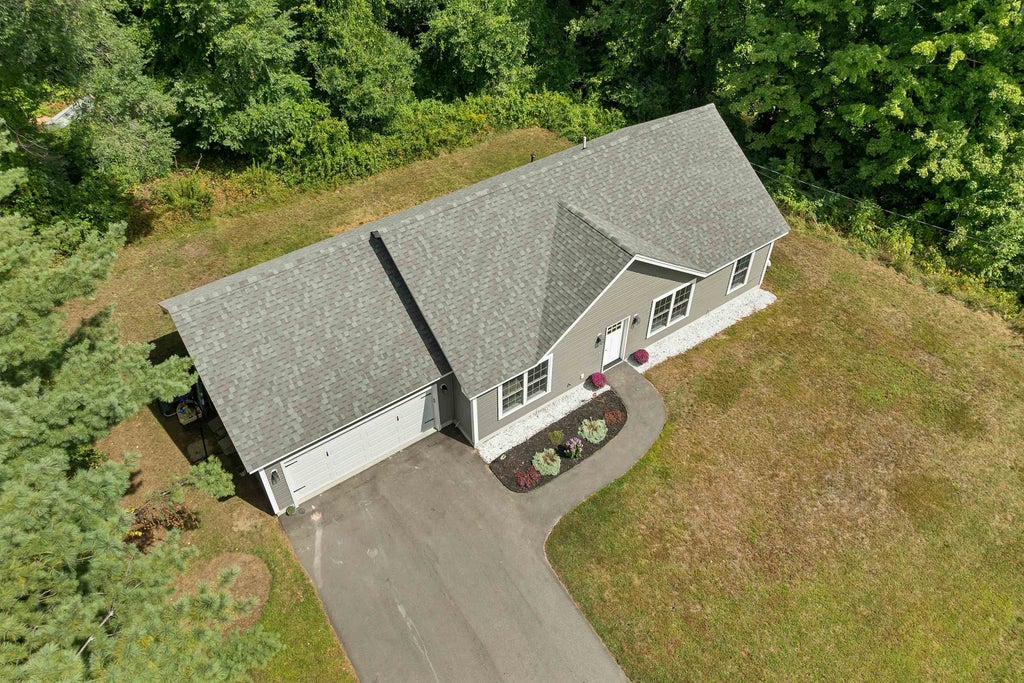 Photo of 562 Pickering Road, Rochester, NH 03867 (MLS # 5108103)