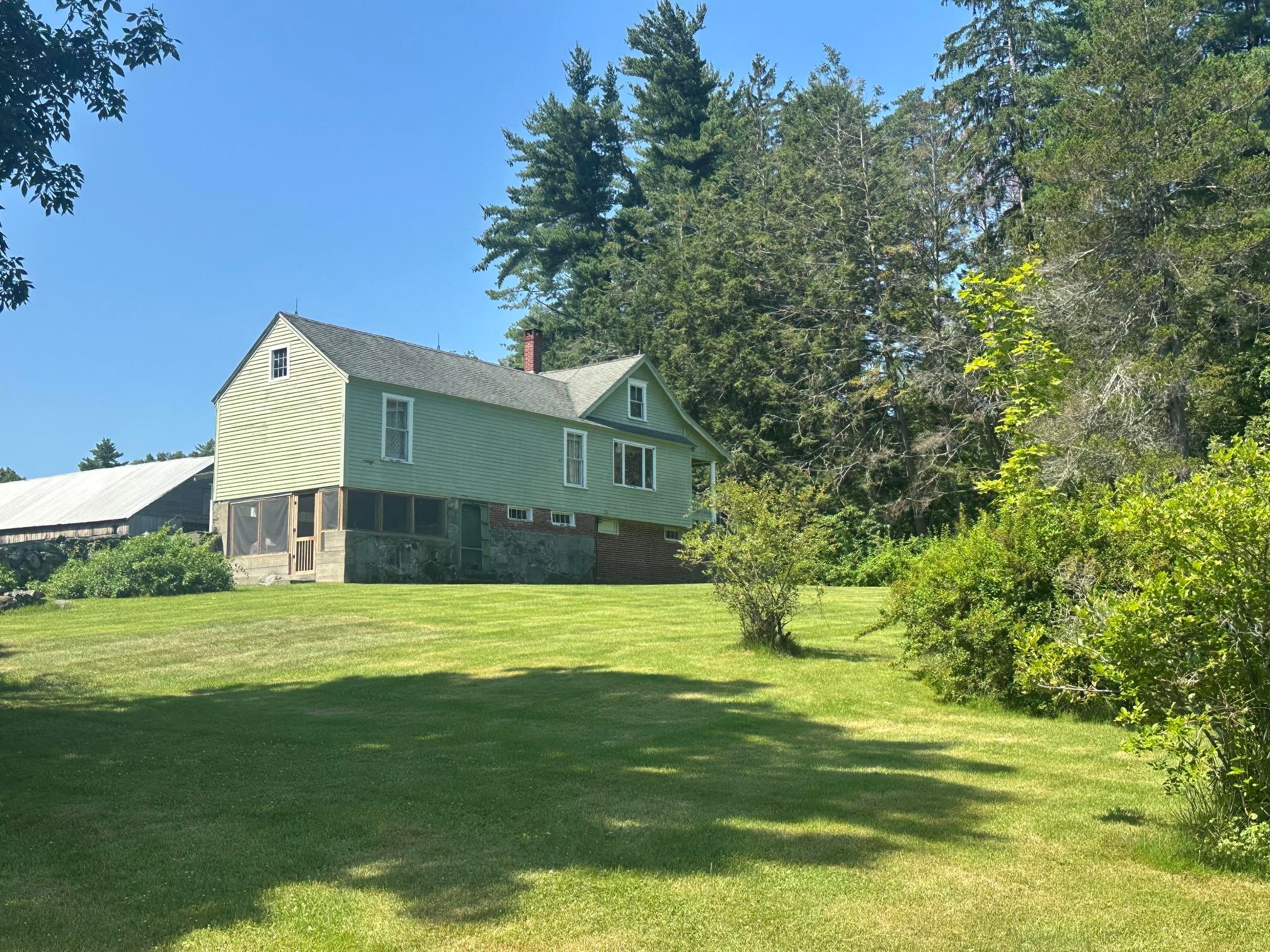 128 North Road
