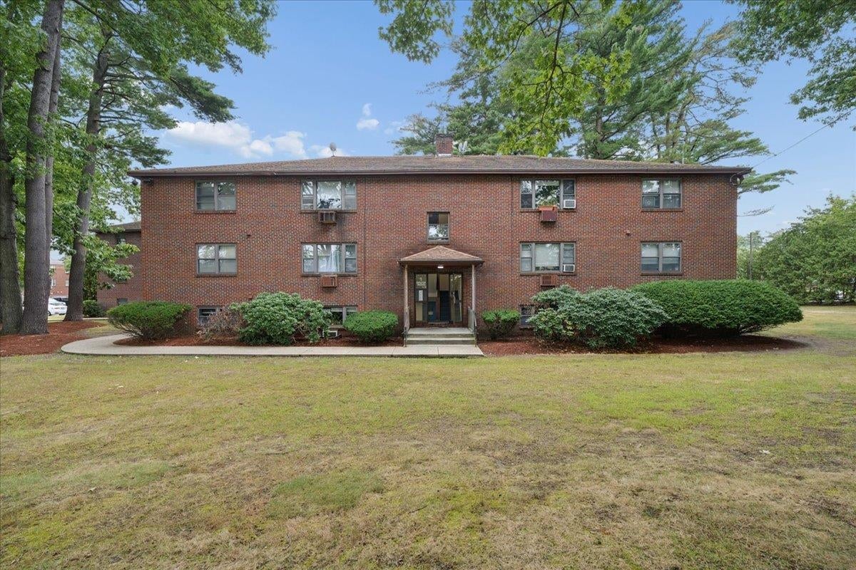 1 Brook Road 5